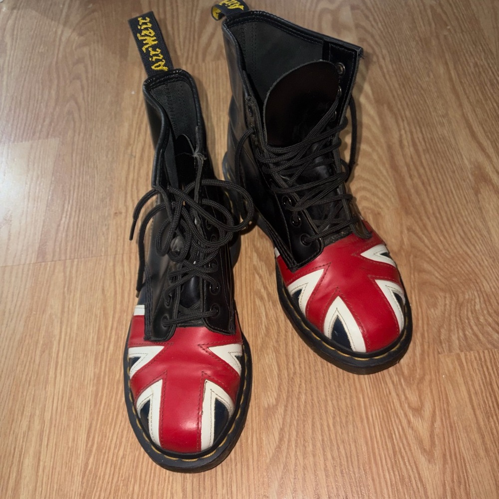 Dr. Martens Union Jack Lace-Up Boots